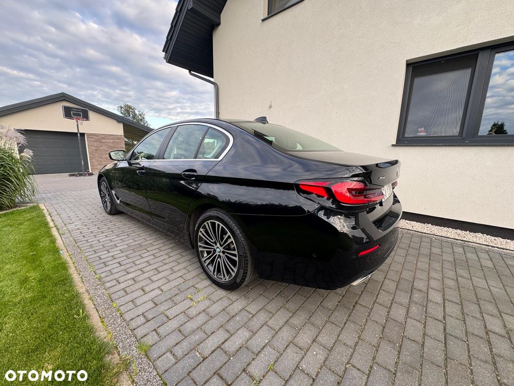 BMW Seria 5 520d xDrive Business Edition - 21