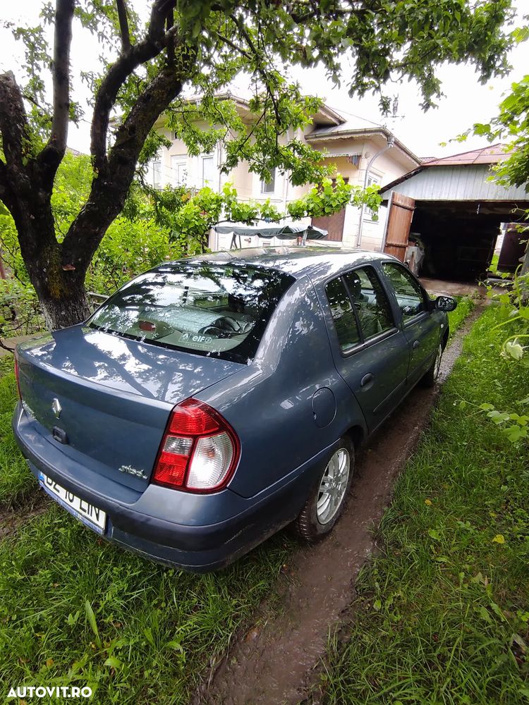 Renault Symbol 1.4 Fidji - 11