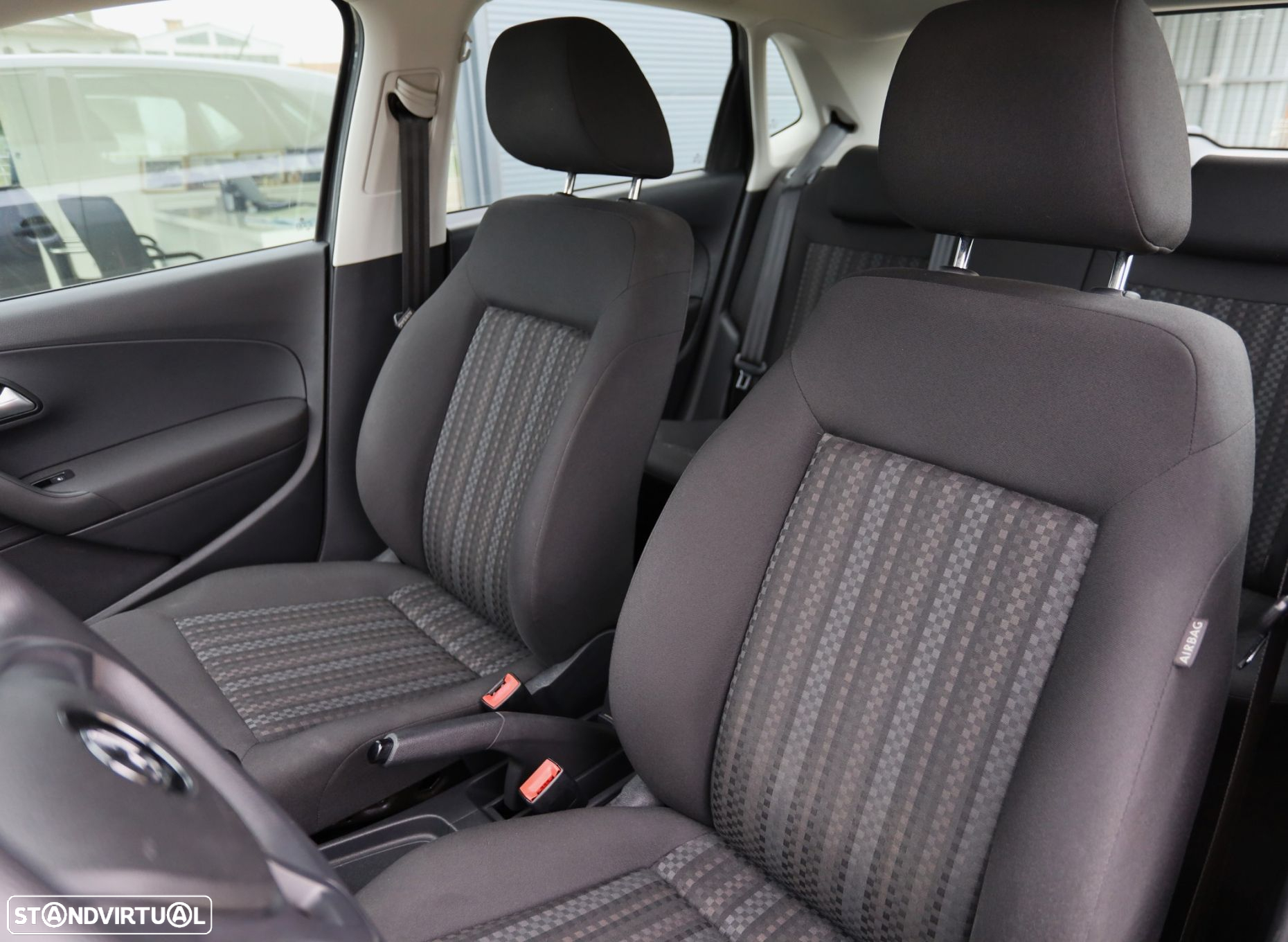 VW Polo 1.4 TDi Lounge - 8