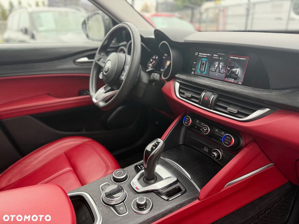 Alfa Romeo Stelvio 2.0 Turbo Executive Q4 - 1