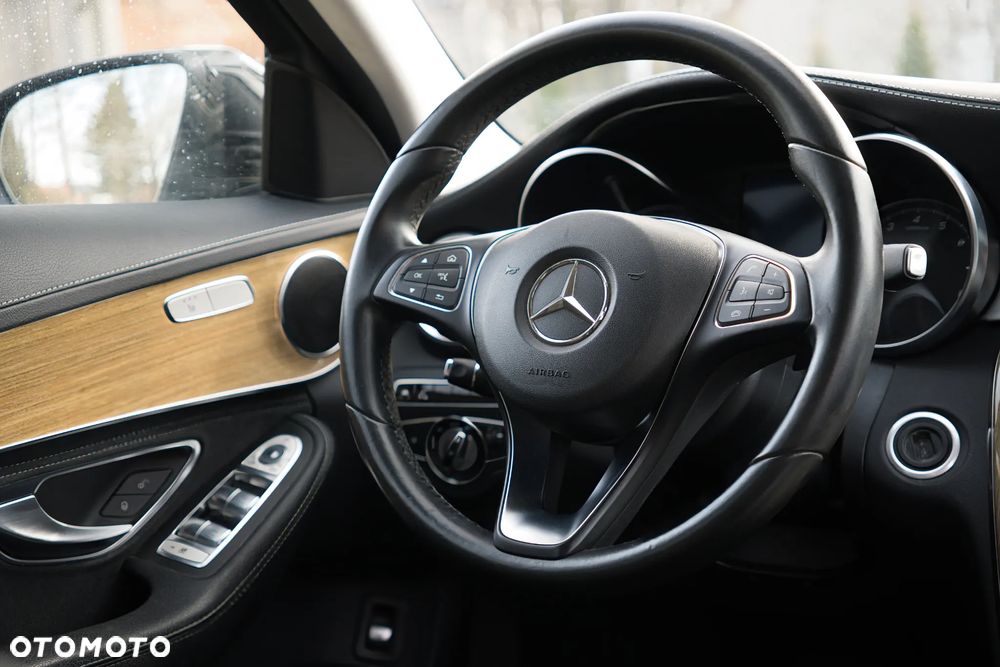 Mercedes-Benz Klasa C 180 Kompressor Automatik BlueEFFICIENCY - 13