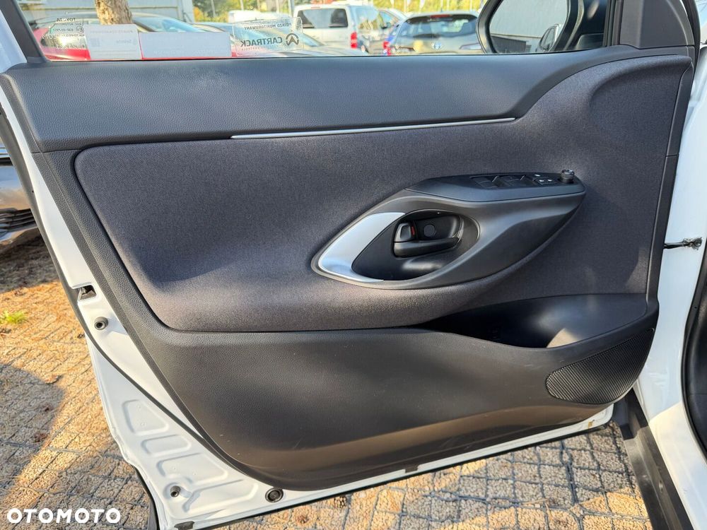 Toyota Yaris Cross Hybrid 1.5 Comfort - 23