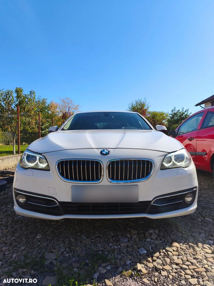 BMW Seria 5 525d xDrive Touring Sport-Aut. Luxury Line - 2