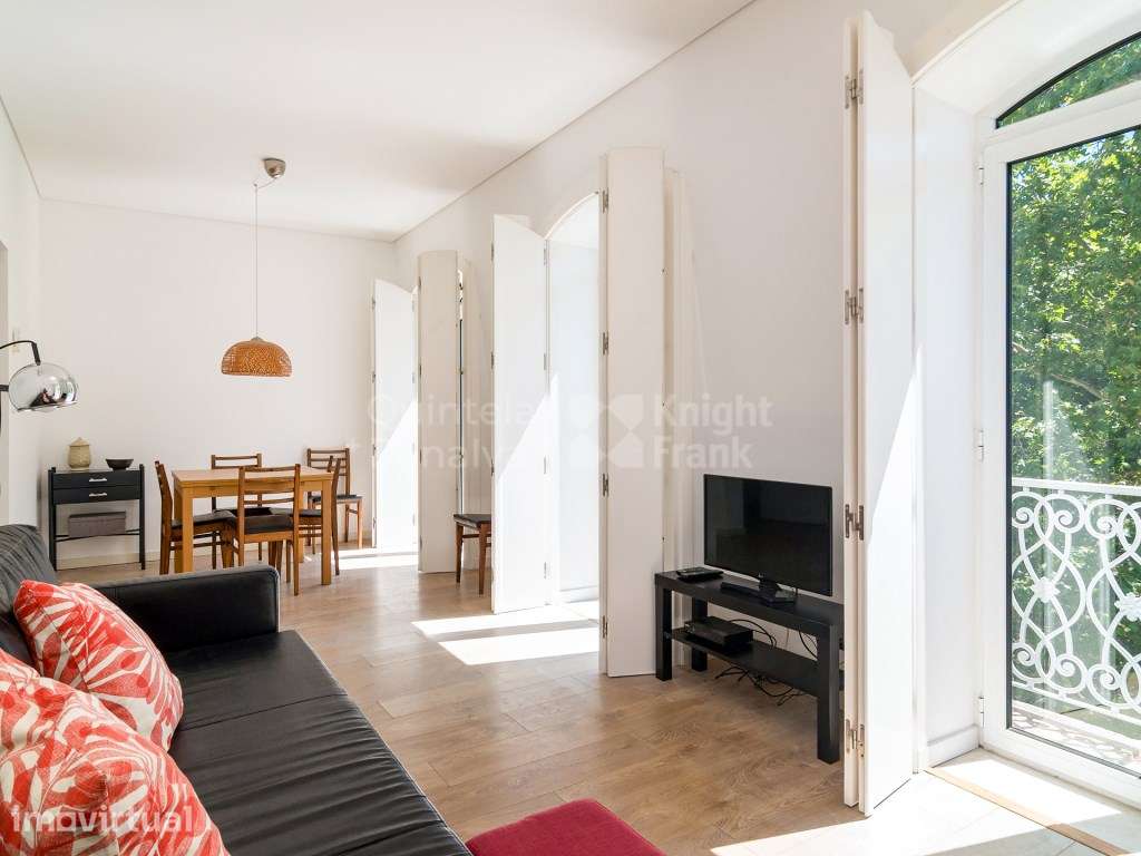 Apartamento T2 mobilado para arrendamento em Santo António - Grande imagem: 5/24