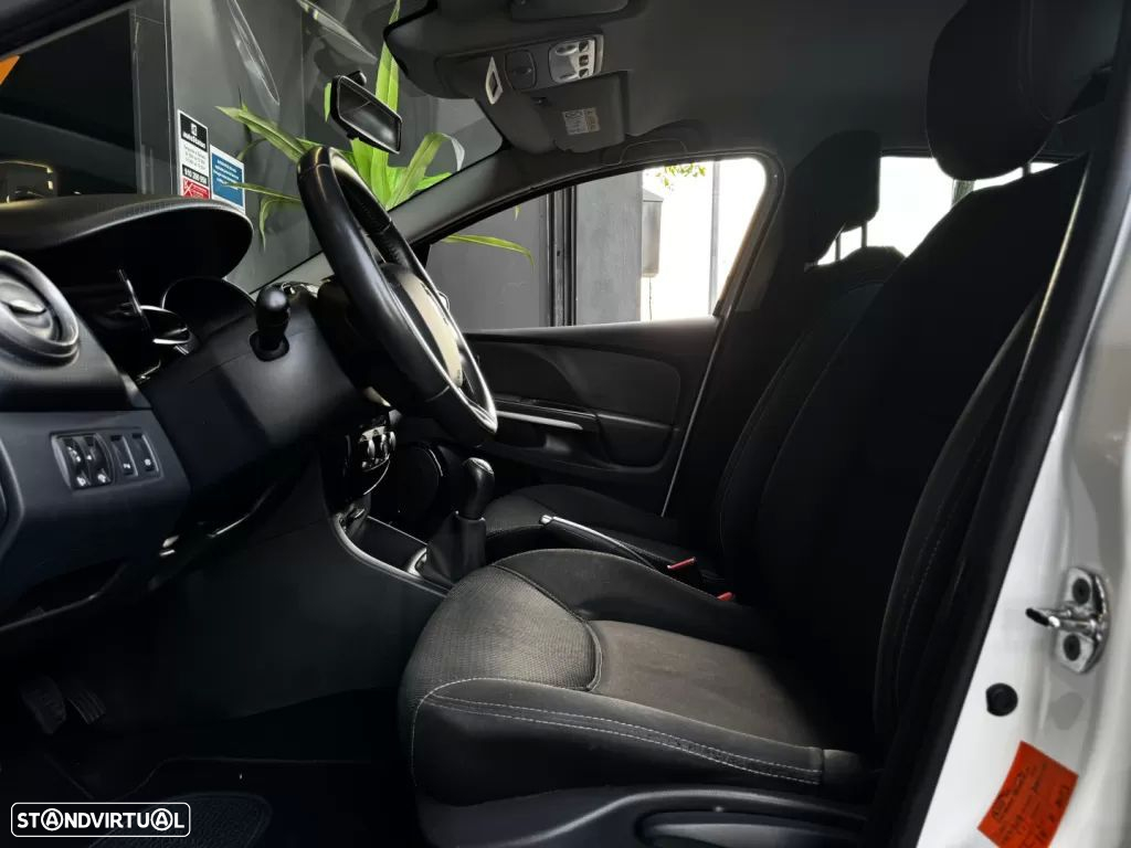 Renault Clio Sport Tourer 1.5 dCi Dynamique S - 19