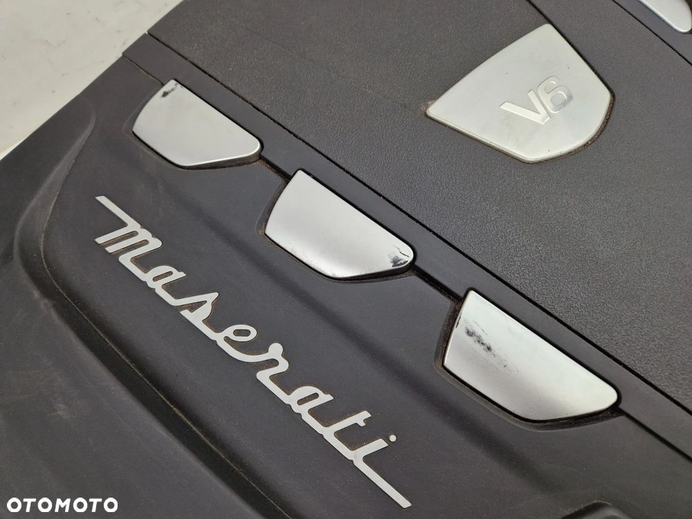 Osłona pokrywa silnika na silnik Maserati Ghibli 3.0 DIESEL - 3