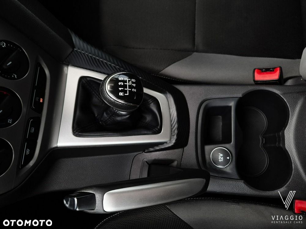 Ford Focus - 10