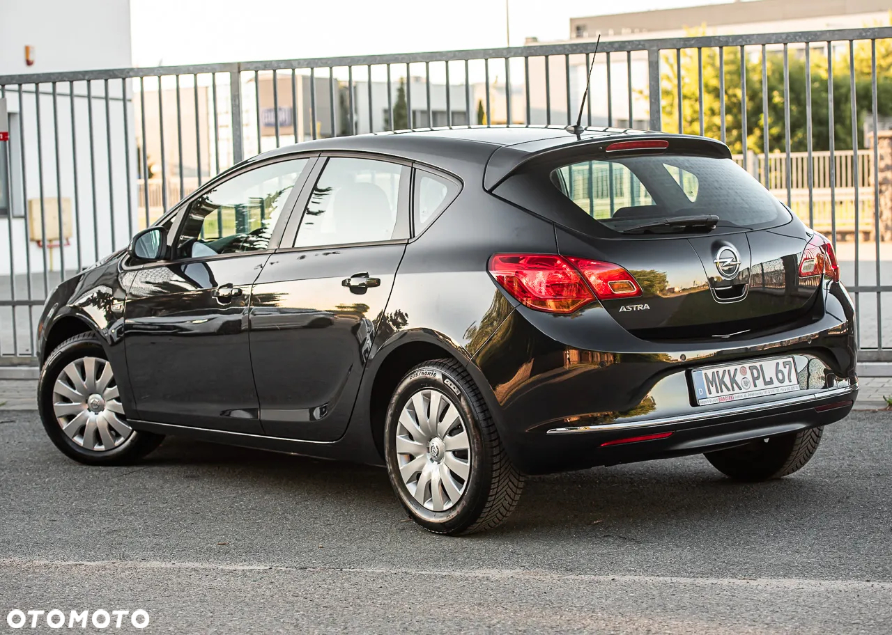 Opel Astra 1.4 Turbo Exklusiv - 9