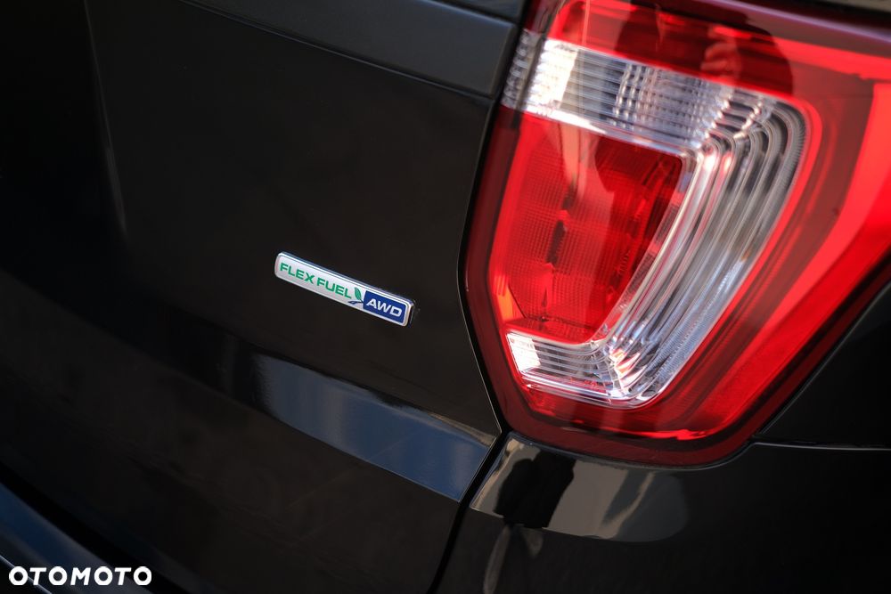Ford Explorer - 16