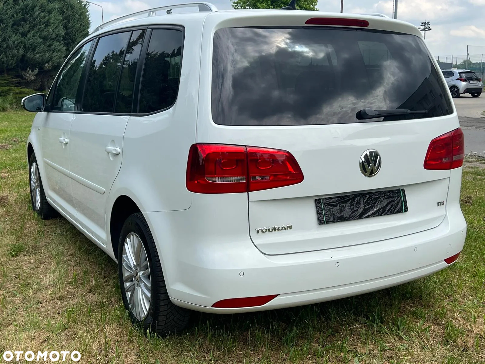 Volkswagen Touran 1.6 TDI DPF Trendline - 9