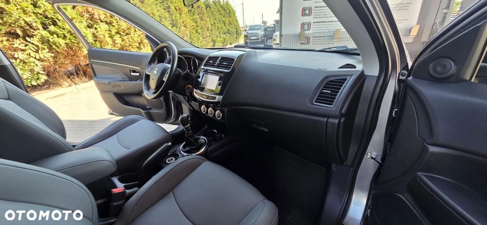 Mitsubishi ASX 1.8 DID Invite 4WD AS&G - 38