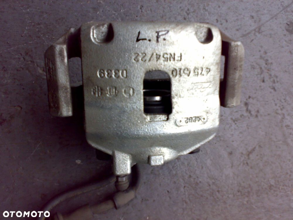 fiat 500e 500 usa 2013 2019 zacisk zaciski przedni jażmo cylinderek przedni - 3
