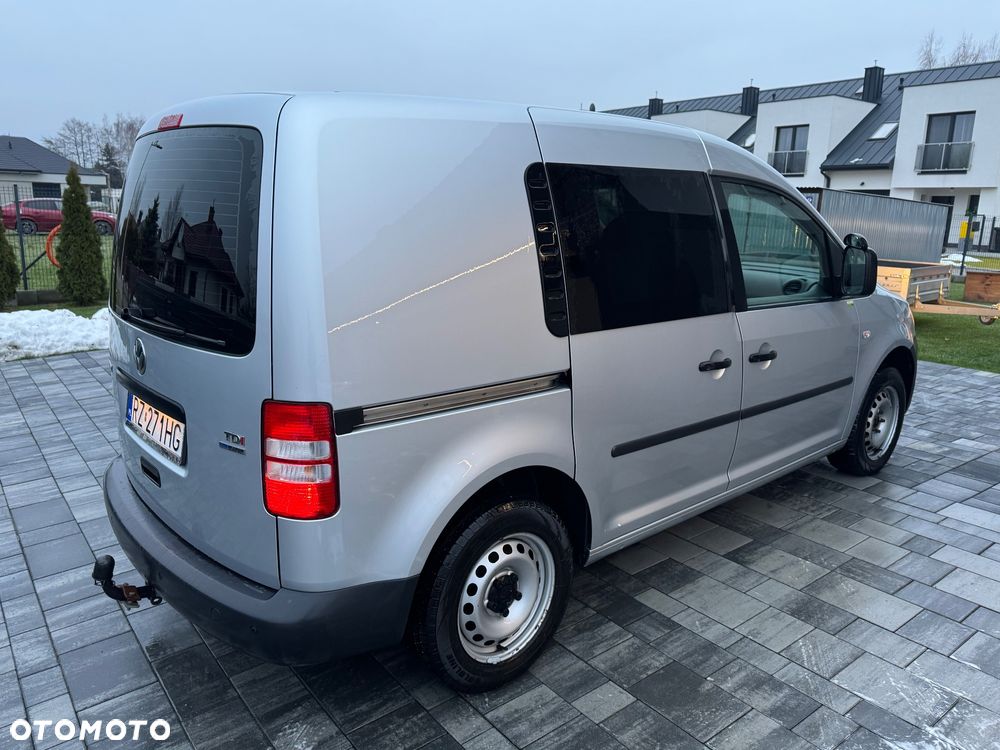 Volkswagen Caddy - 4