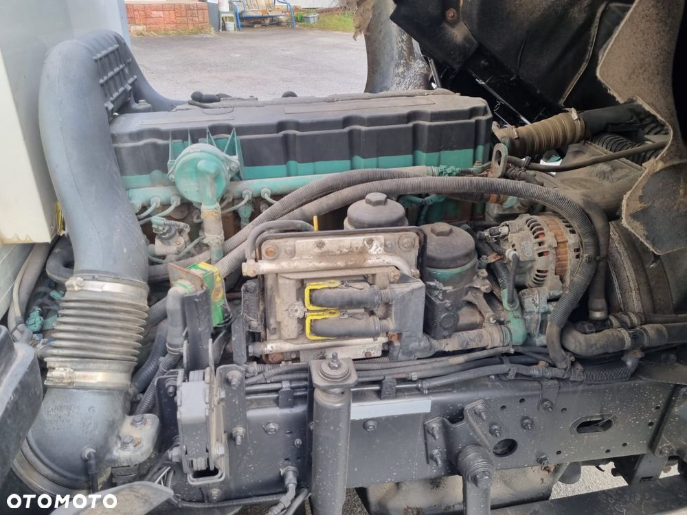 Volvo FL 240  Super Stan manual skrzynia, klima - 28