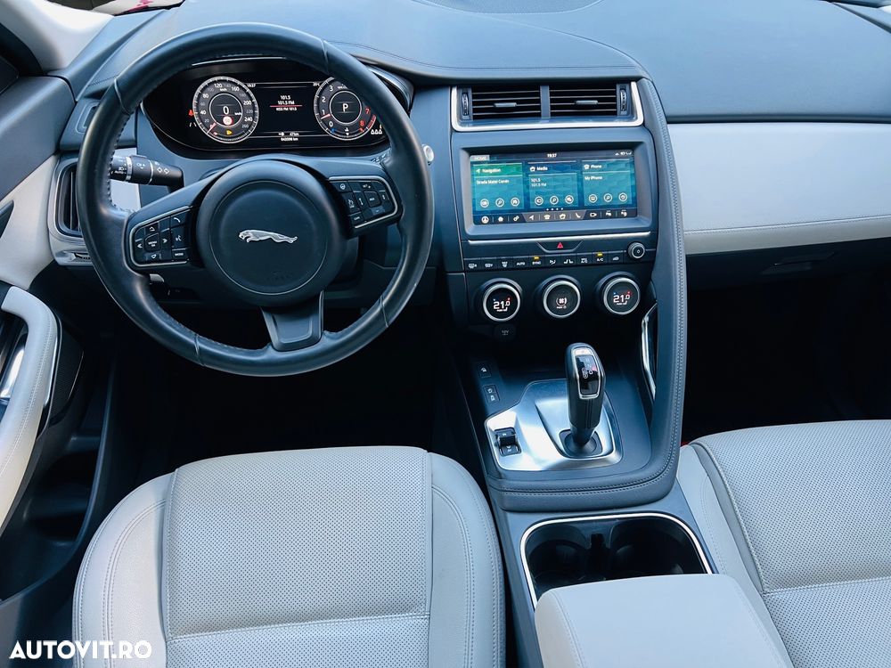 Jaguar E-Pace P200 AWD SE - 13