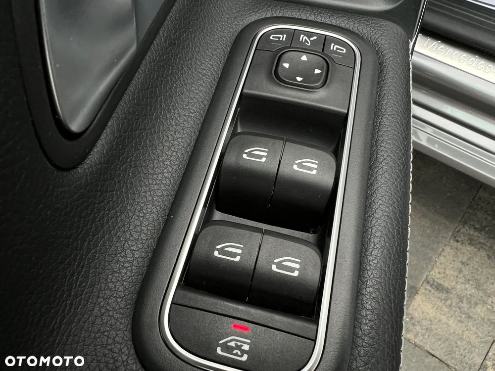 Mercedes-Benz CLA 220 d 8G-DCT - 33