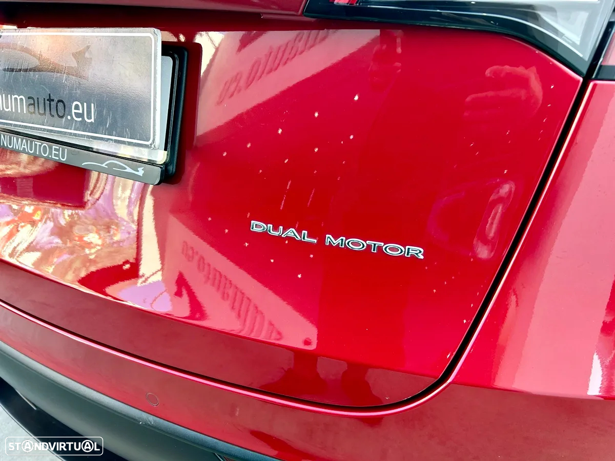 Tesla Model Y Long Range Dual Motor AWD - 45