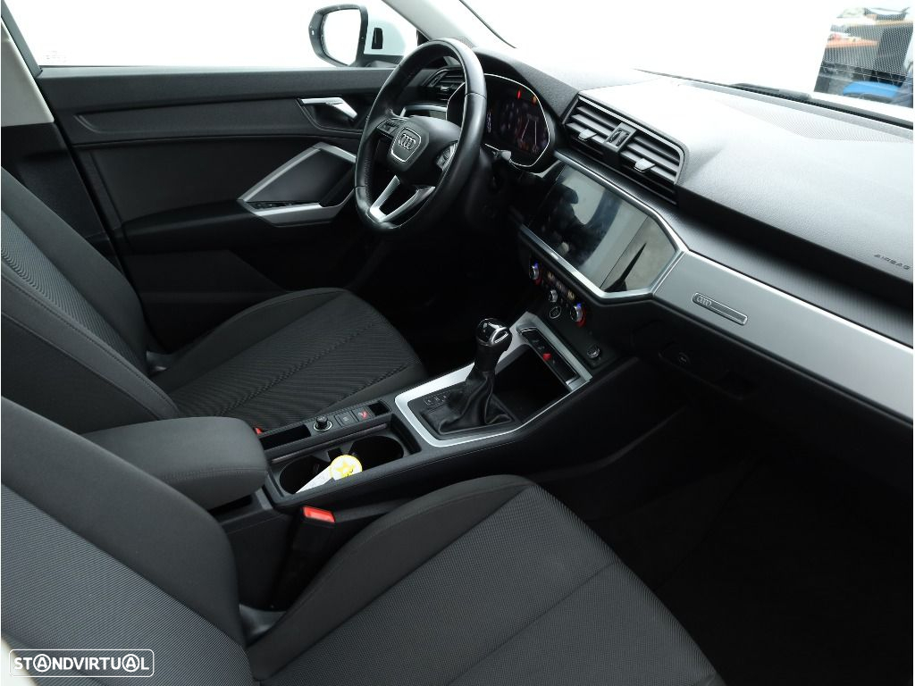 Audi Q3 35 TDI S tronic - 26