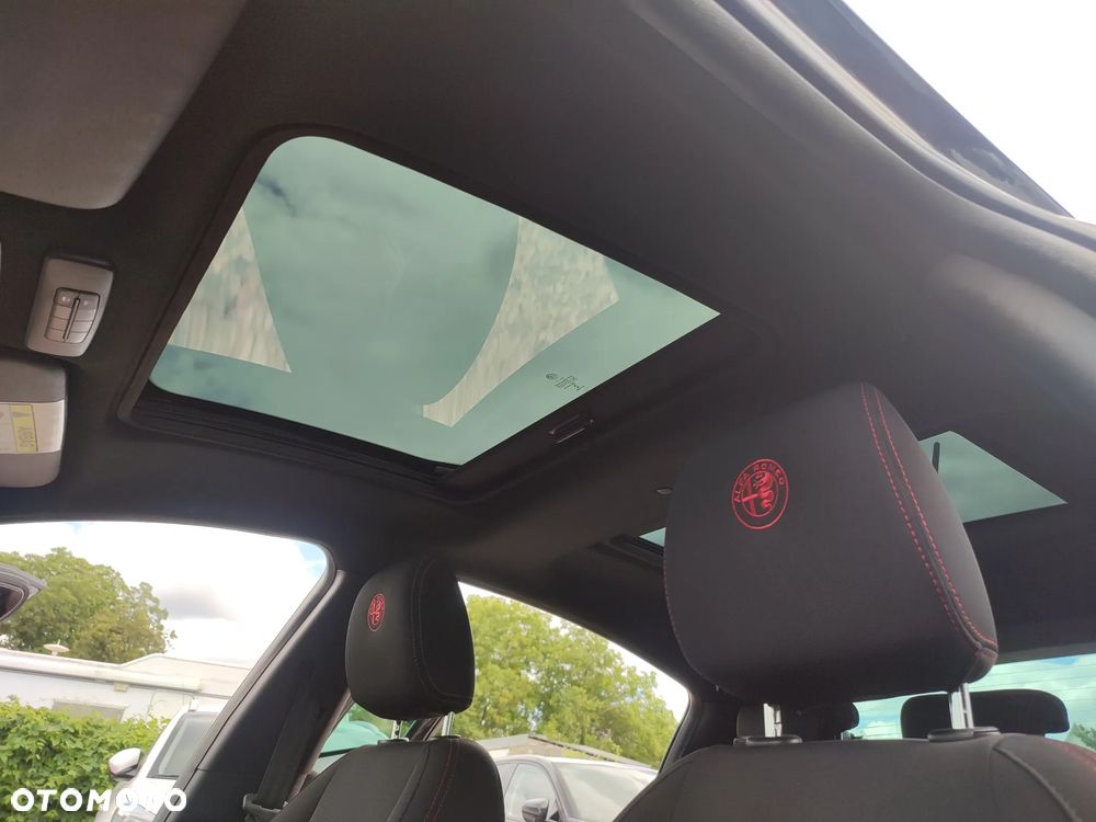 Alfa Romeo Giulietta 1.4 TB 16V Lusso - 32