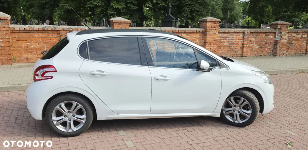 Peugeot 208 1.2 PureTech Active - 6