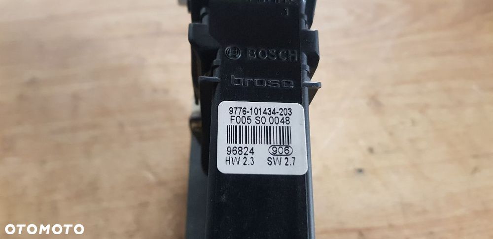 VW GOLF IV BORA SILNICZEK SZYBY PRAWY PRZÓD 9776-101434-203 - 3