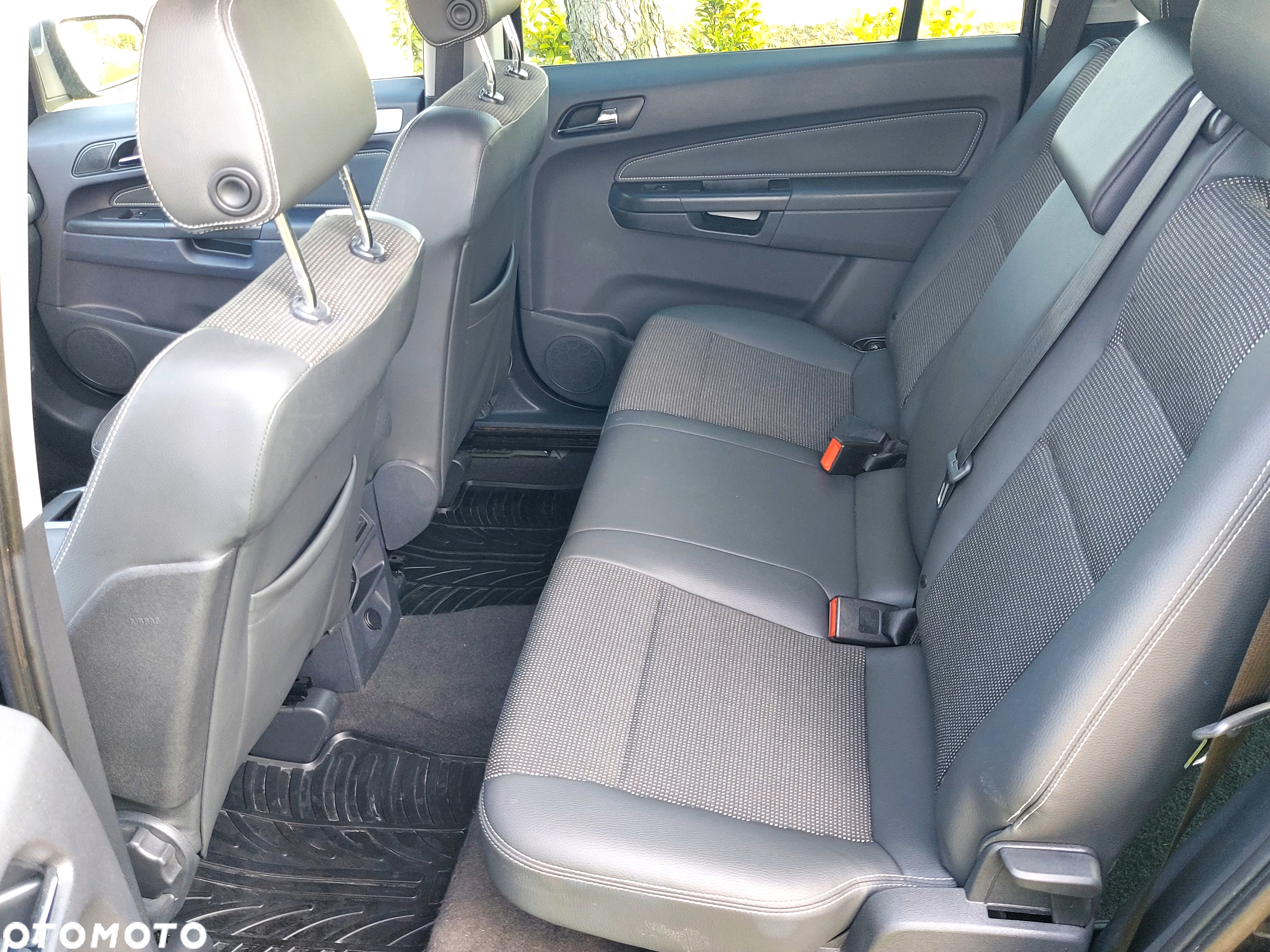 Opel Zafira 1.8 Cosmo - 6