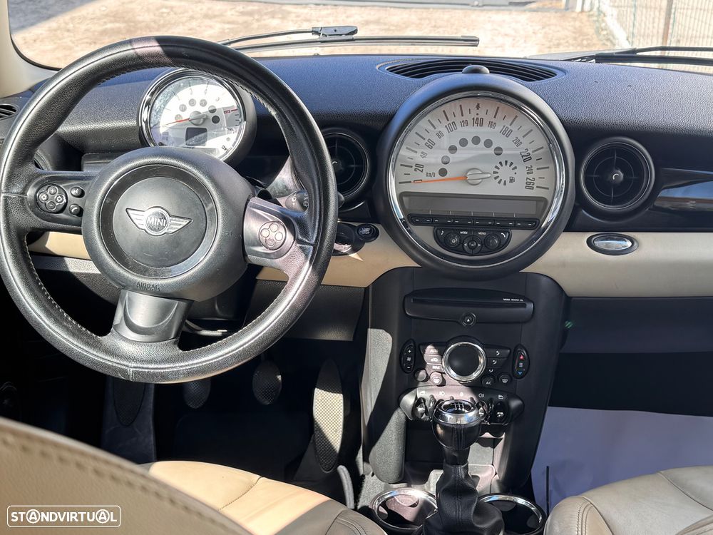 MINI 3 Portas Cooper D - 7
