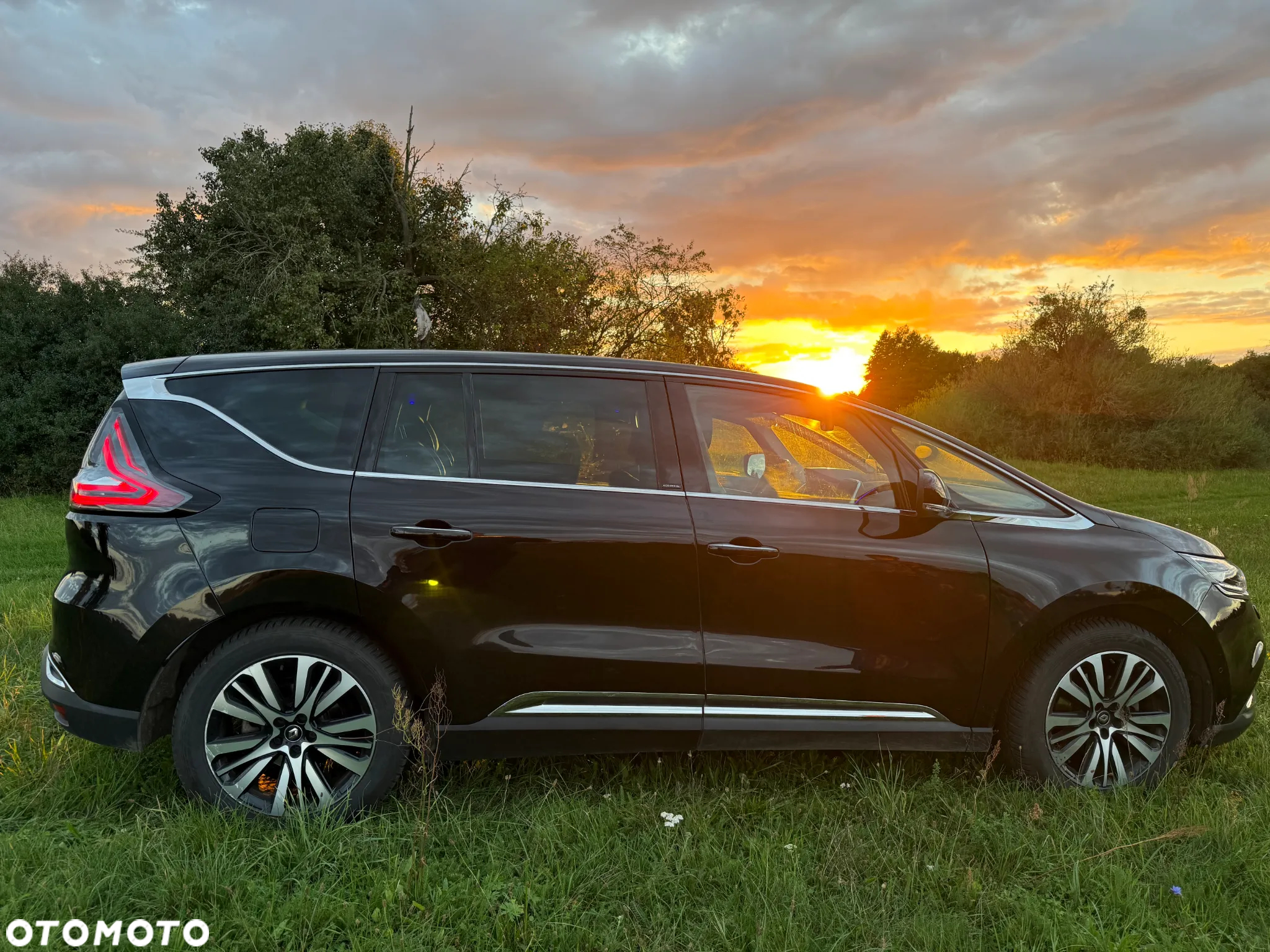 Renault Espace 1.6 dCi Energy Initiale Paris EDC 7os - 10