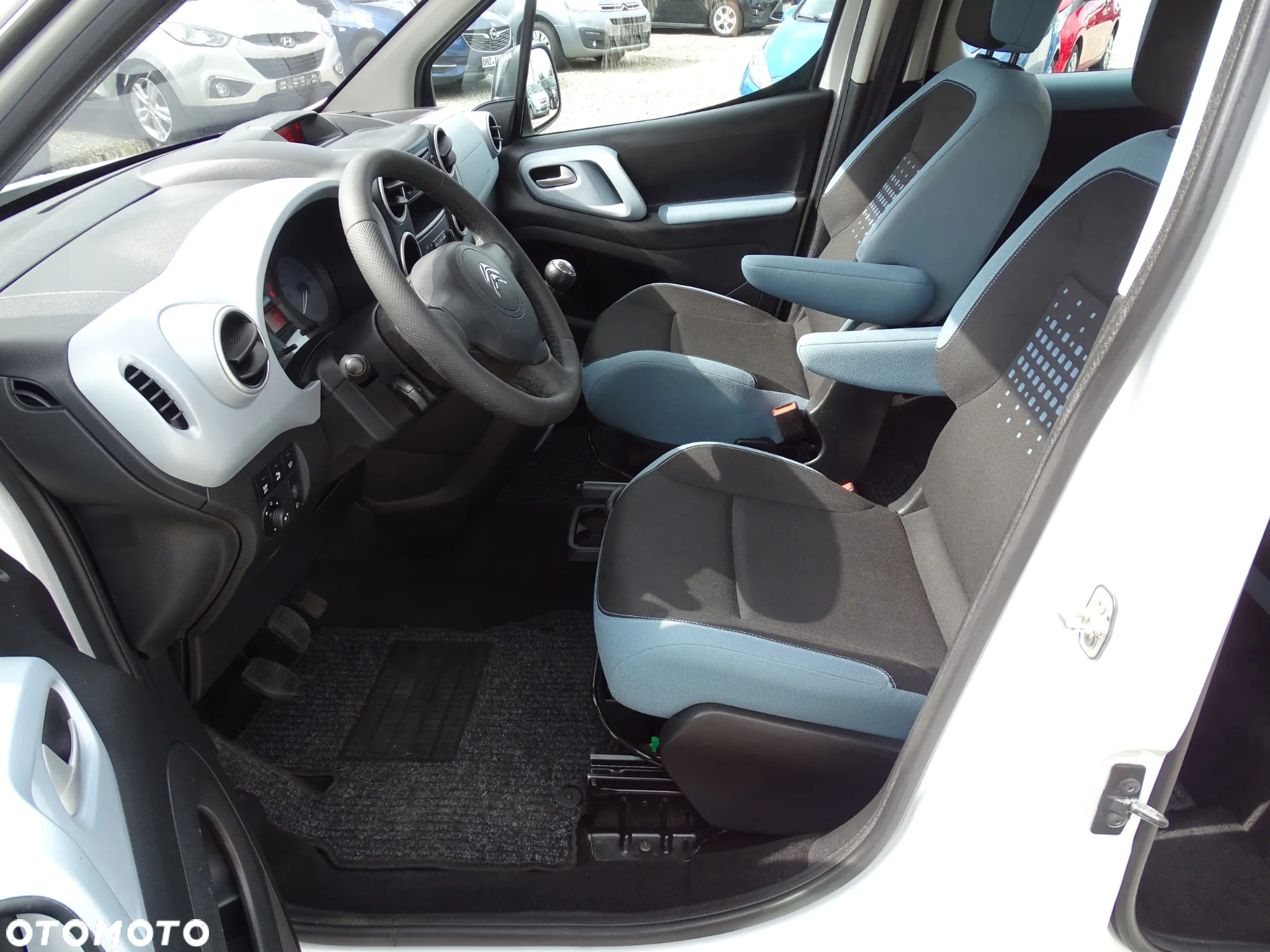 Citroën Berlingo 1.6 HDi Multispace - 25