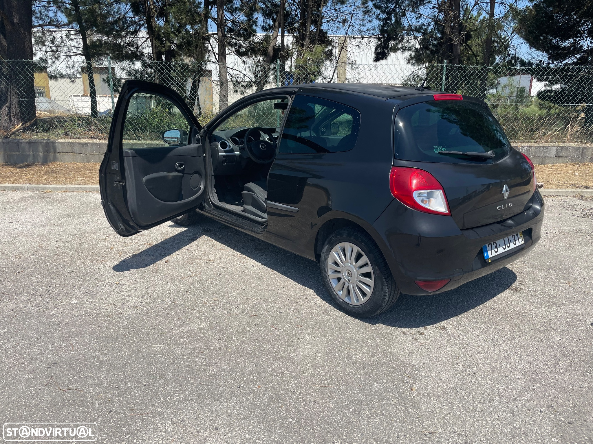 Renault Clio - 10