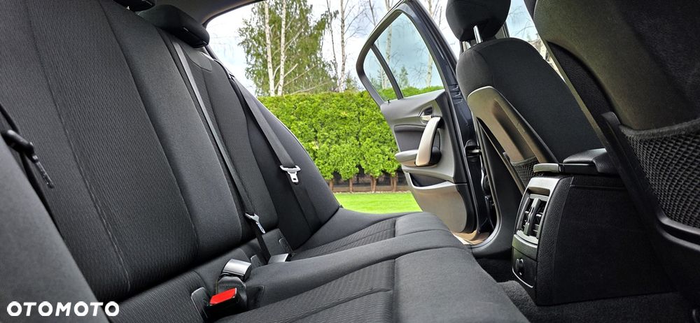 BMW Seria 1 - 10