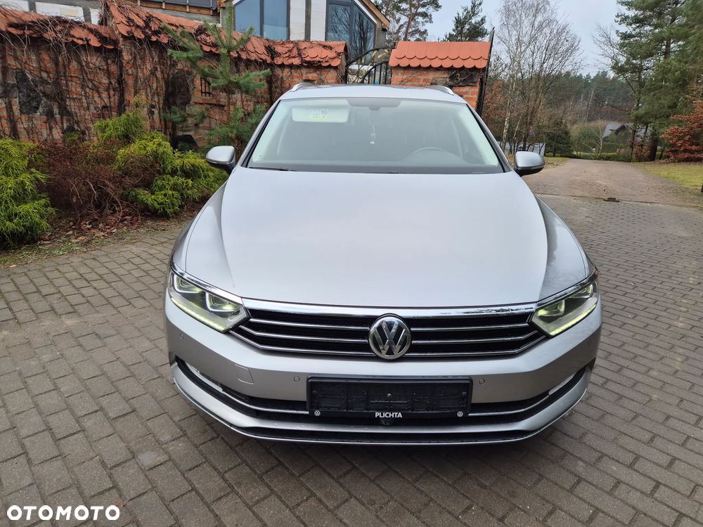 Volkswagen Passat 1.8 TSI (BlueMotion Technology) DSG Highline - 3