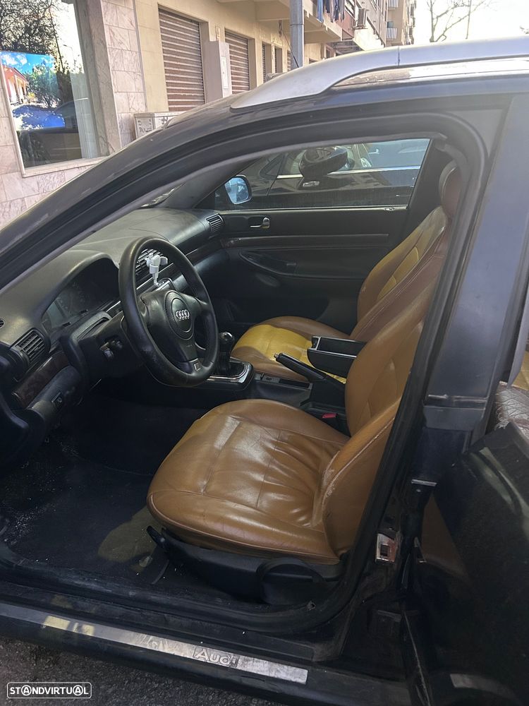 Audi A4 Avant 1.9 TDI Attraction - 6