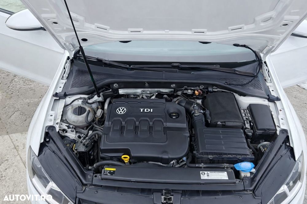 Volkswagen Golf 1.6 BlueTDI Cup - 15