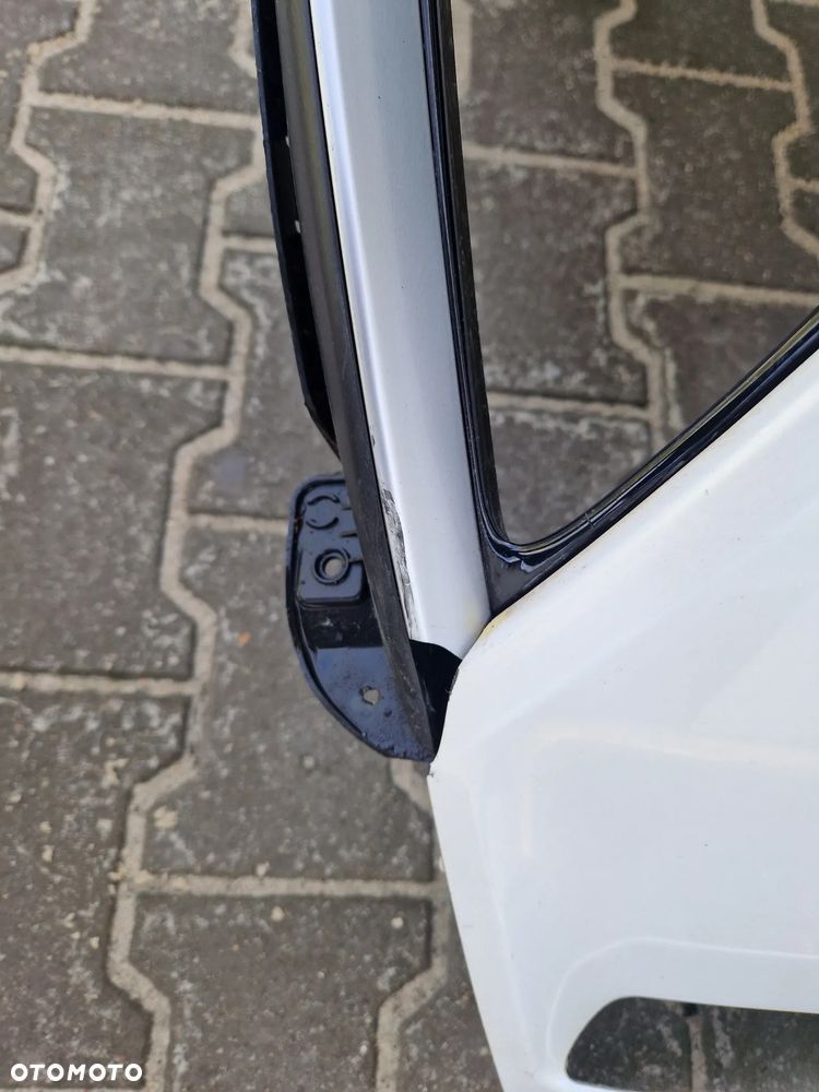 Zderzak Kia Niro l 2016 - - 11