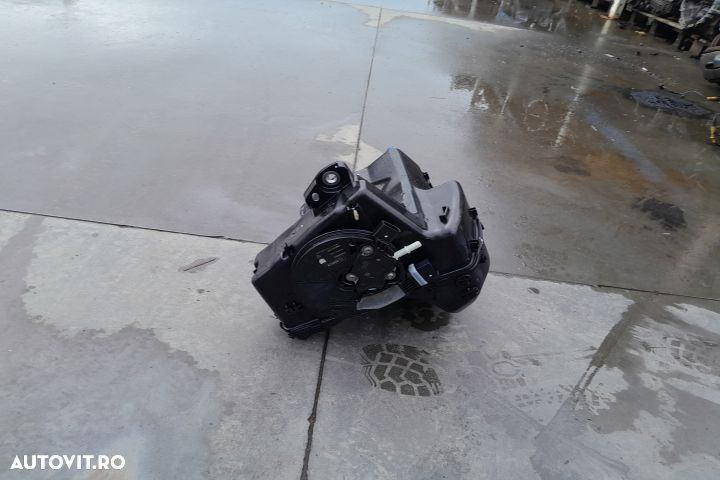 Rezervor AdBlue 2Q0131877G / 5Q0131969E / 0444040022 2Q0131877G / 5Q0 - 2