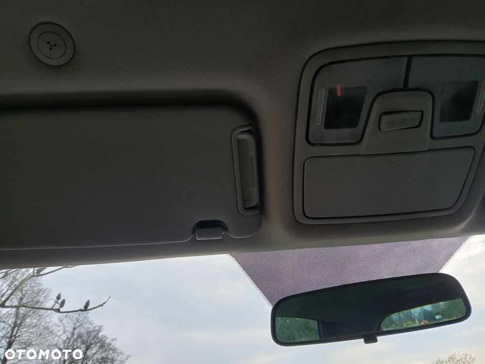 Hyundai ix35 1.7 CRDi 2WD blue Finale Gold - 17