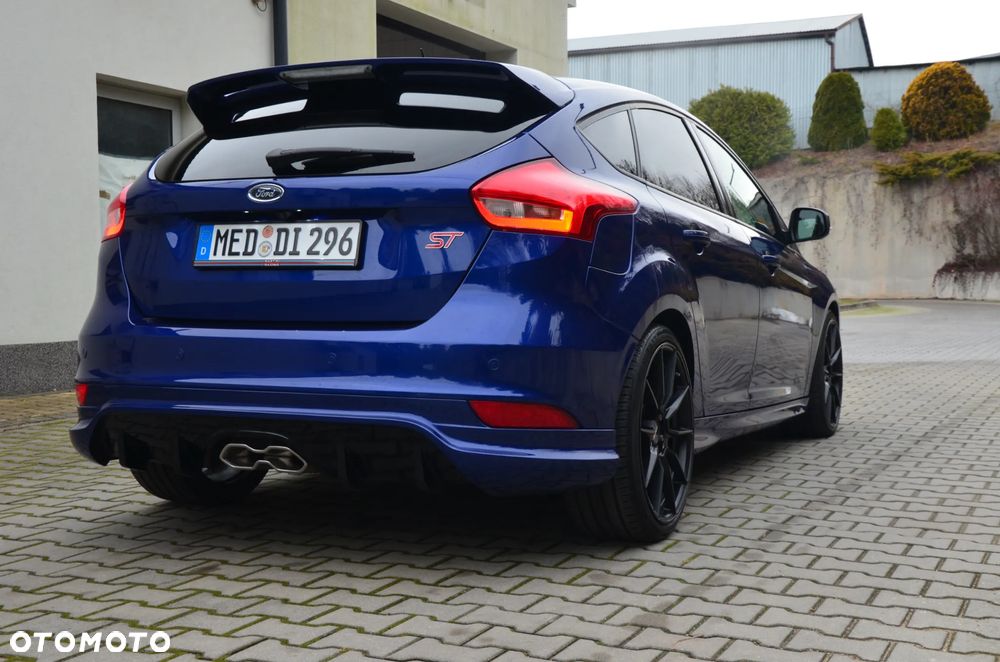 Ford Focus 2.0 TDCi ST mit Leder-Sport-Paket - 14