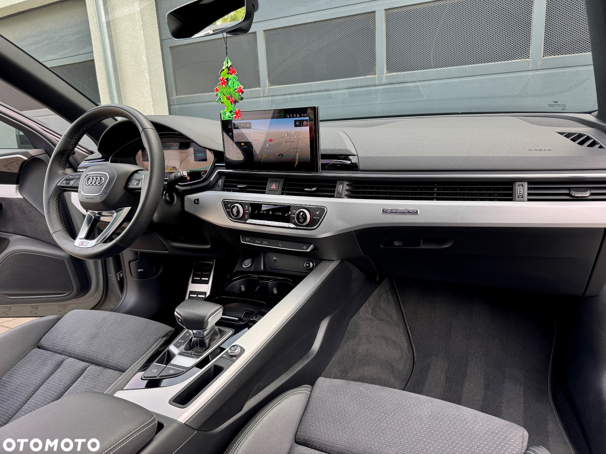 Audi A4 Avant 40 TDI quattro S tronic S line - 31
