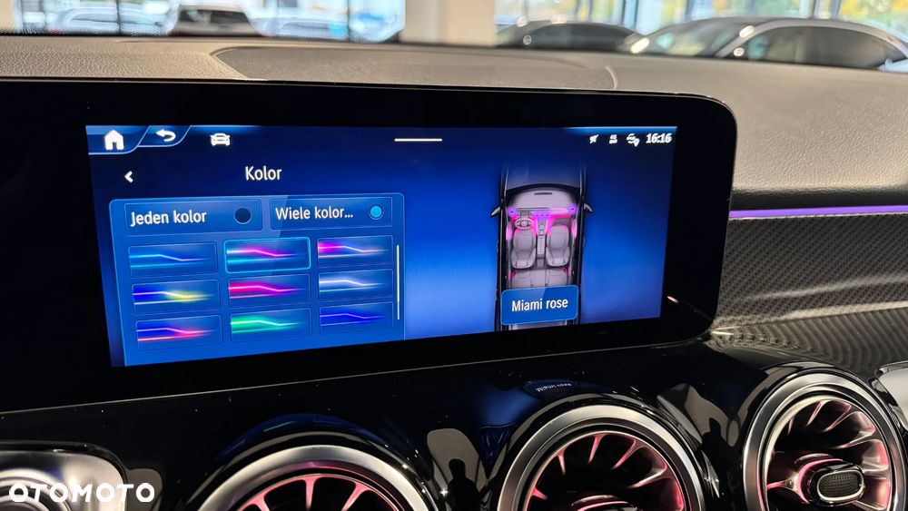 Mercedes-Benz GLB 200 AMG Line 7G-DCT - 26