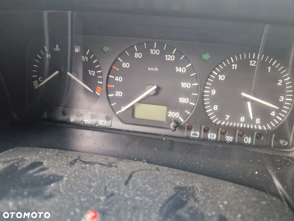 Volkswagen Transporter - 4