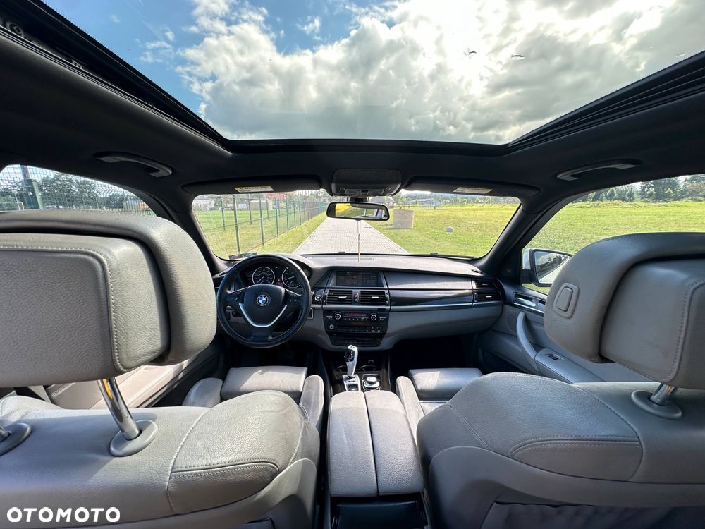 BMW X5 3.0si xDrive - 26