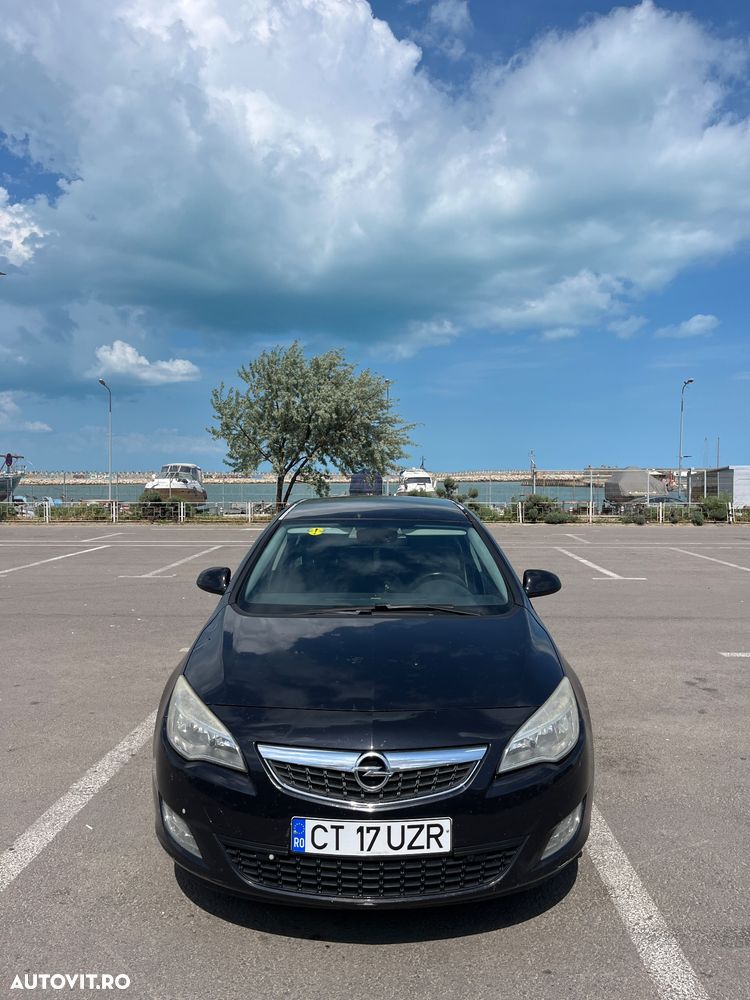 Opel Astra 1.7 CDTI Cosmo - 2