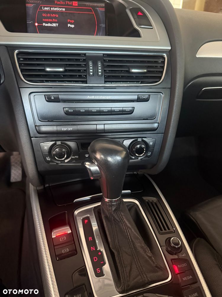 Audi A4 Limousine - 10