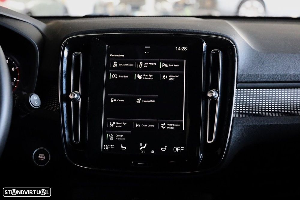 Volvo XC 40 1.5 T2 Plus Dark Auto - 26