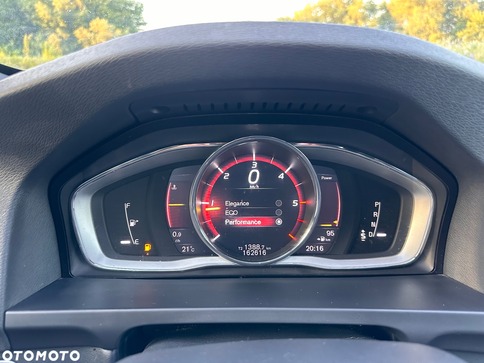 Volvo V60 D4 Drive-E R-Design Momentum - 34