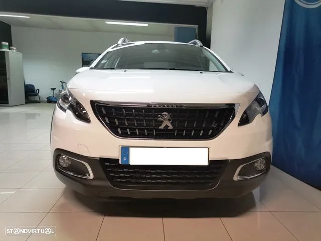 Peugeot 2008 1.5 BlueHDi Signature - 4