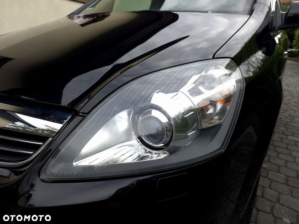 Opel Zafira 1.8 Cosmo - 30