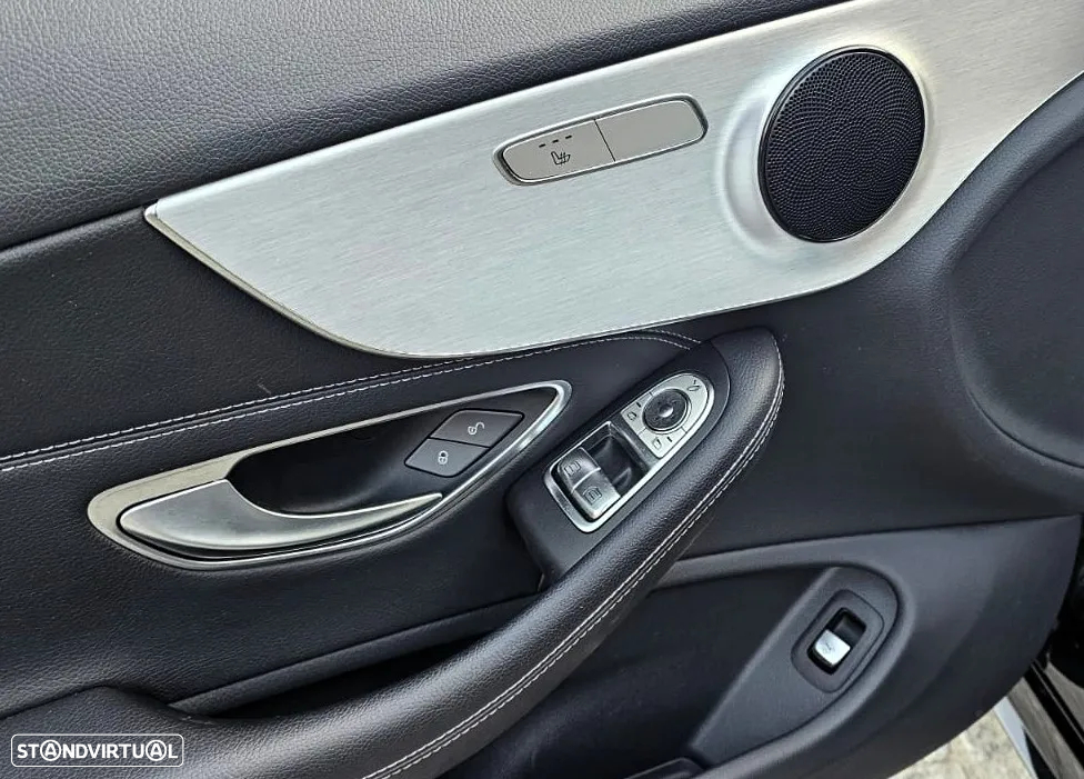 Mercedes-Benz C 220 d Coupe 9G-TRONIC AMG Line - 25