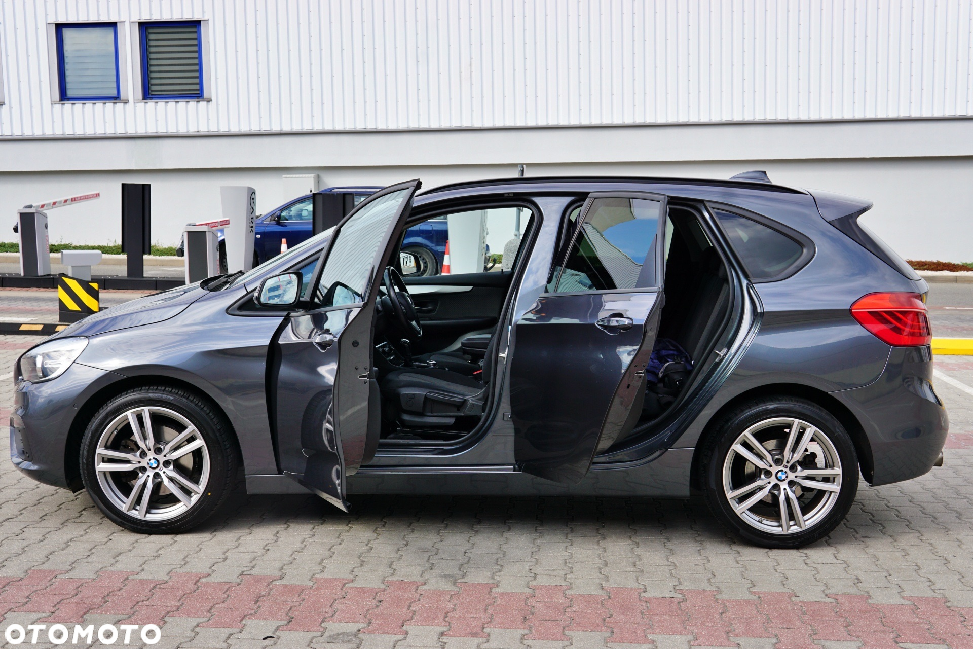 BMW Seria 2 218i Active Tourer - 3